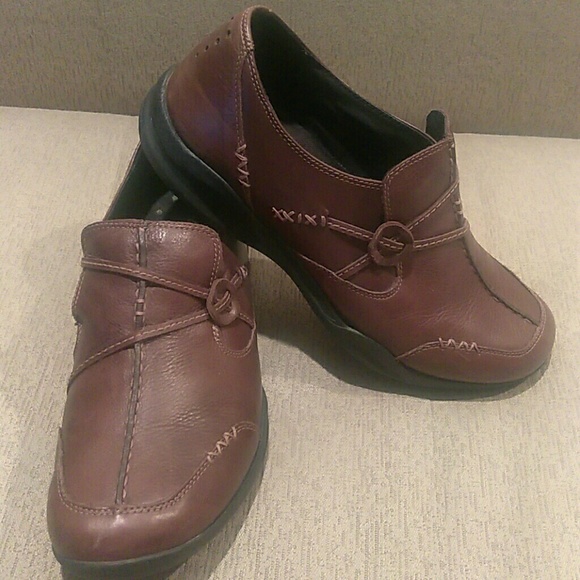 clarks shoes with removable insoles